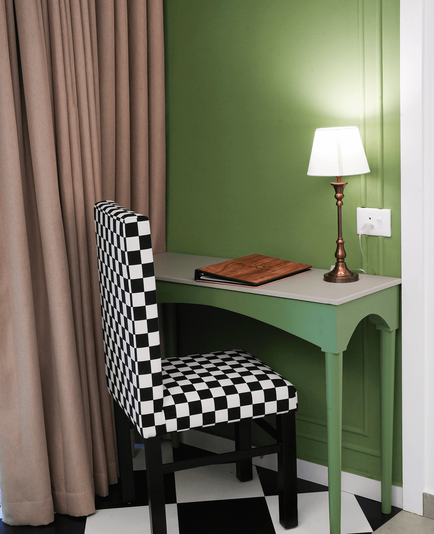 RiversideGroveVilla Room image 01